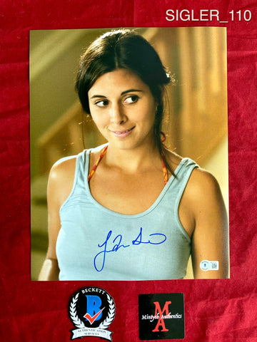 SIGLER_110 - 11x14 Photo Autographed By Jamie-Lynn Sigler