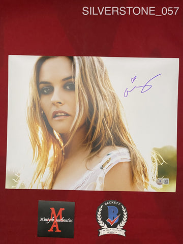 SILVERSTONE_057 - 11x14 Photo Autographed By Alicia Silverstone
