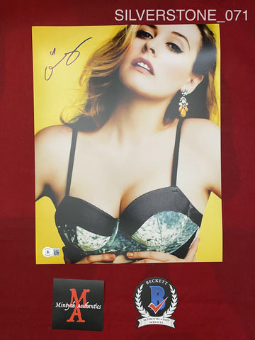 SILVERSTONE_071 - 11x14 Photo Autographed By Alicia Silverstone