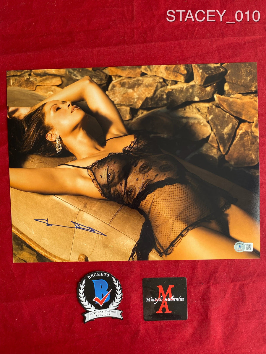 STACEY_010 - 11x14 Photo Autographed By Stacey Dash – Mintych Authentics