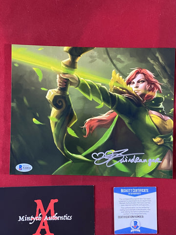 TAYLOR_053 - 8x10 Metallic Photo Autographed By Jen Taylor