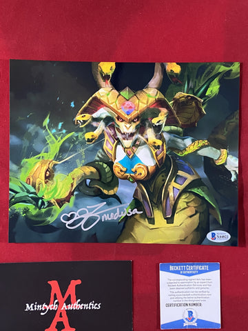 TAYLOR_059 - 8x10 Metallic Photo Autographed By Jen Taylor