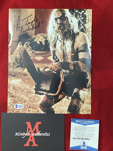 TEMPLE_027 - 8x10 Photo Autographed By Lew Temple