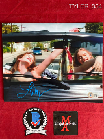 TYLER_354 - 8x10 Photo Autographed By Liv Tyler